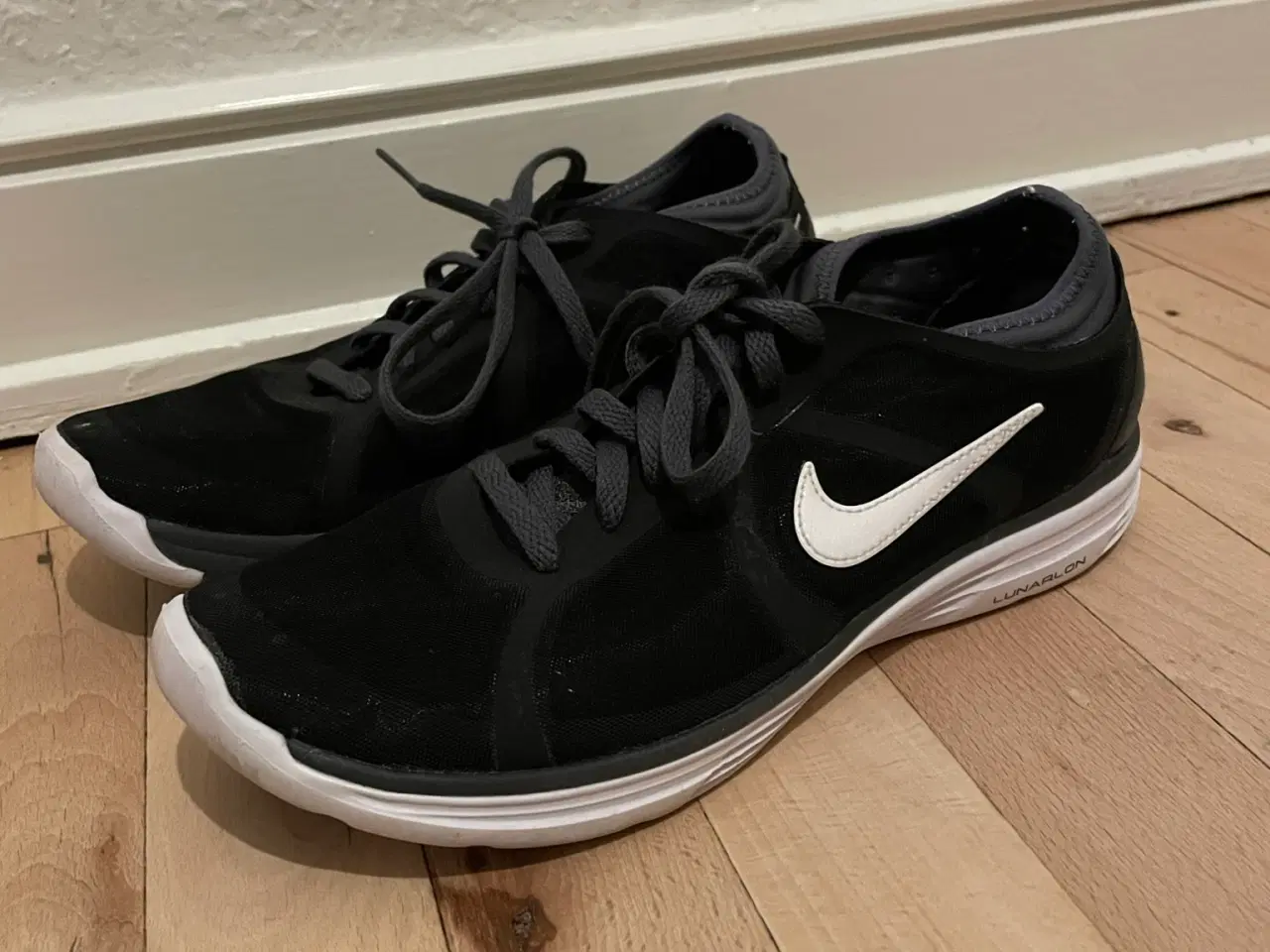 Billede 2 - Nike Lunarlon løbesko i sort 