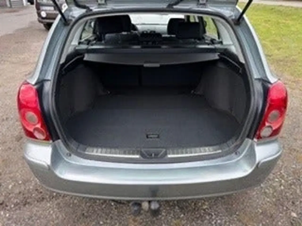 Billede 12 - Toyota Avensis 2,0 D-4D Executive stc.