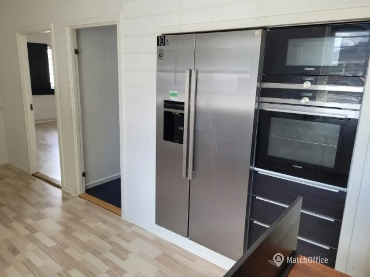 Billede 2 - 166m2. Lager og Kontor. klinik eller lignende.