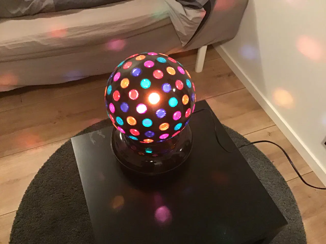 Billede 1 - Discokugle som ny