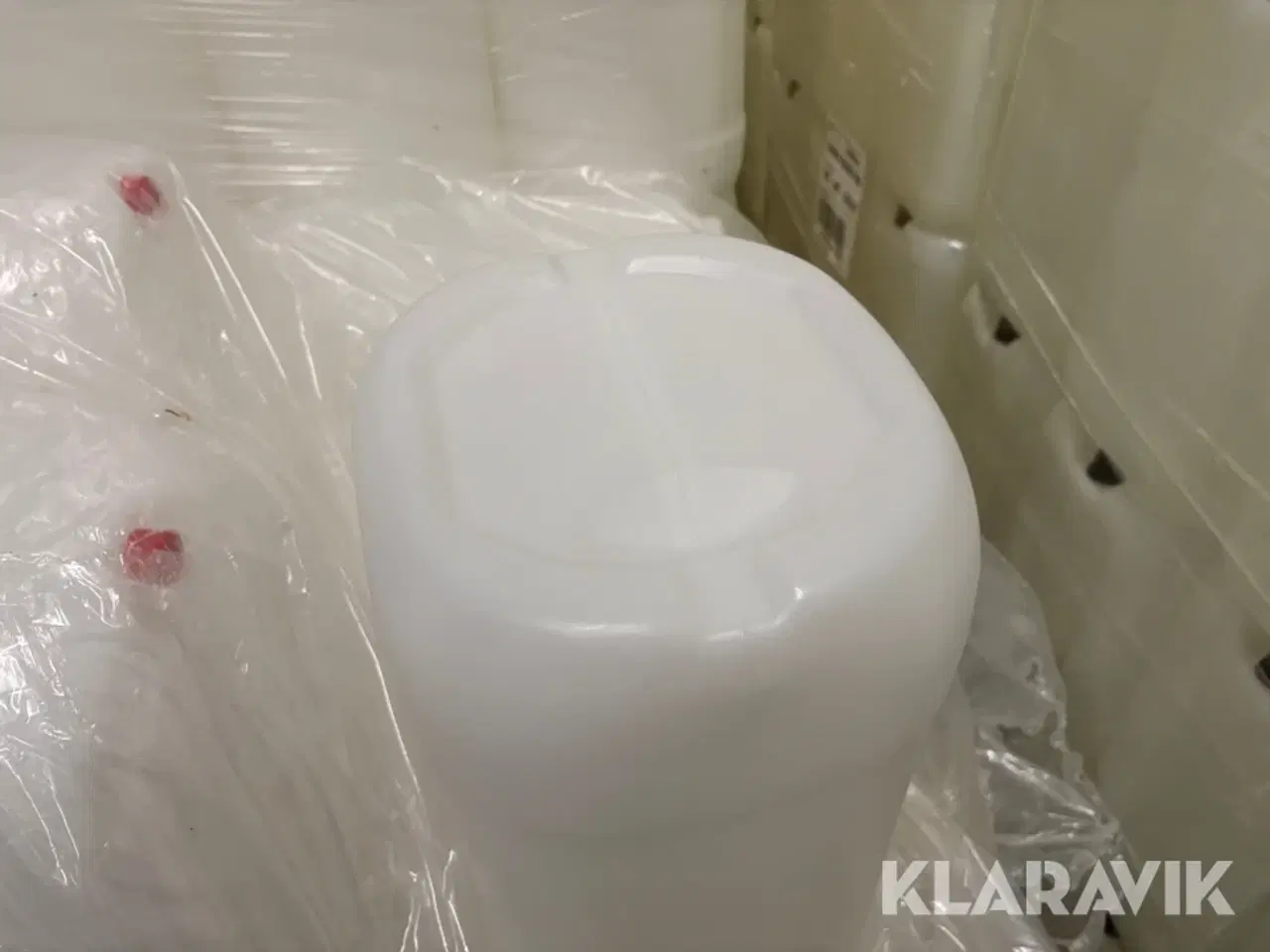 Billede 8 - Plastikflasker Promens - 7,5 paller af 60 stk