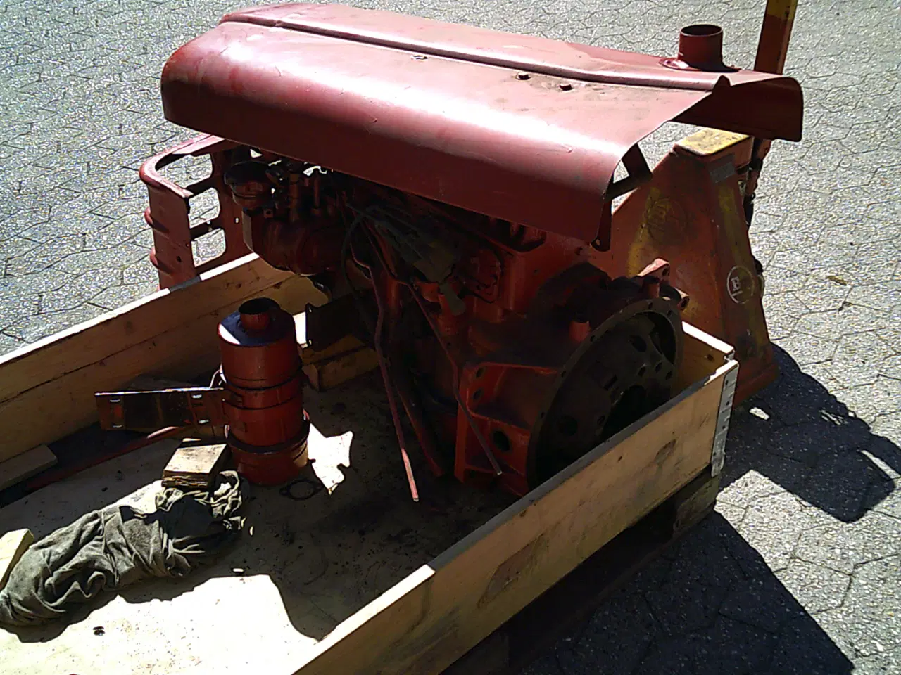 Billede 3 - Volvo krabat B16 motor med front og hjelm