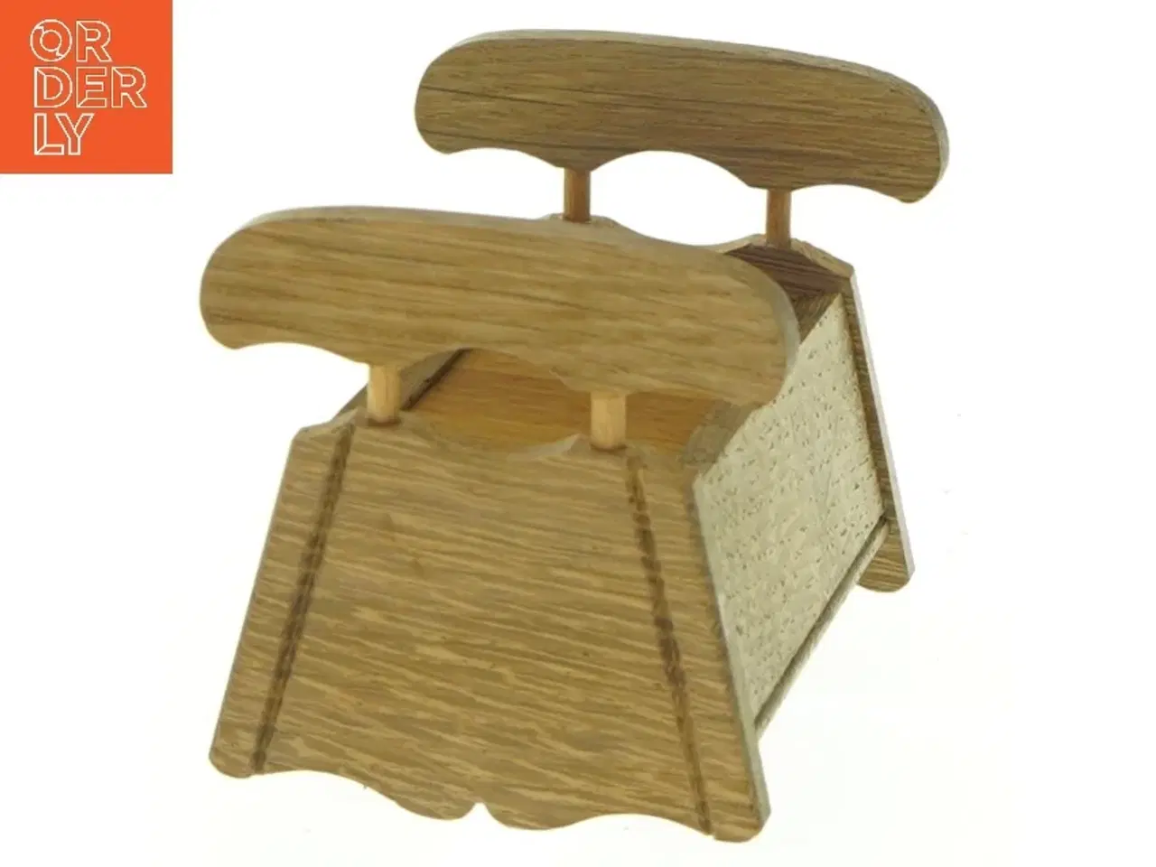 Billede 4 - Træ dukkeseng (str. 10 x 7 cm)