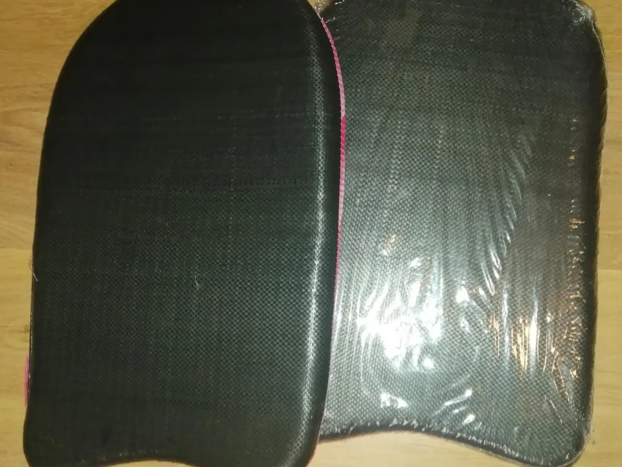 Billede 3 - 2 NYE TWEETY SVØMMEPLADER