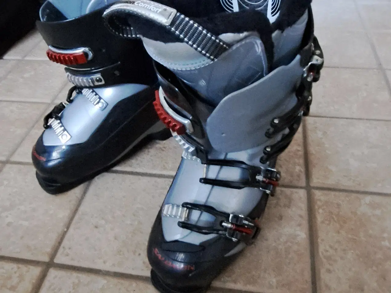 Billede 3 - skistøvler + letvægtshjelm