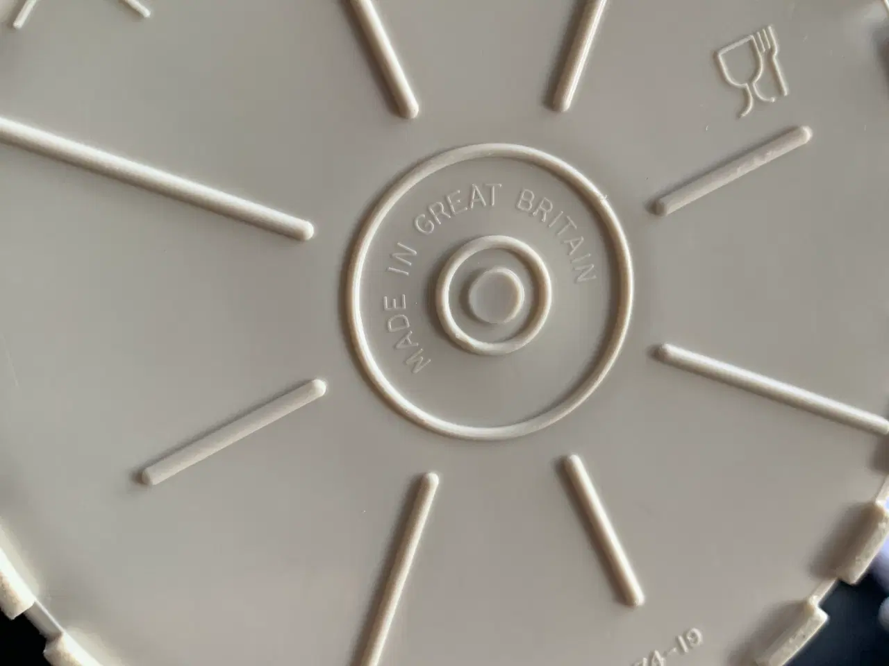 Billede 2 - Tupperware kande med låg, 1L, beige