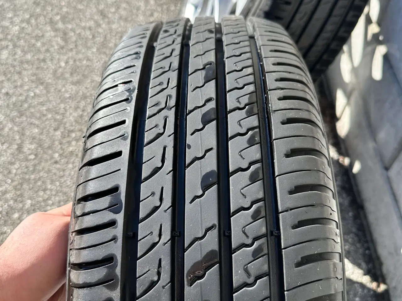 Billede 5 - Toyota 16” Alufælge m.sommerdæk