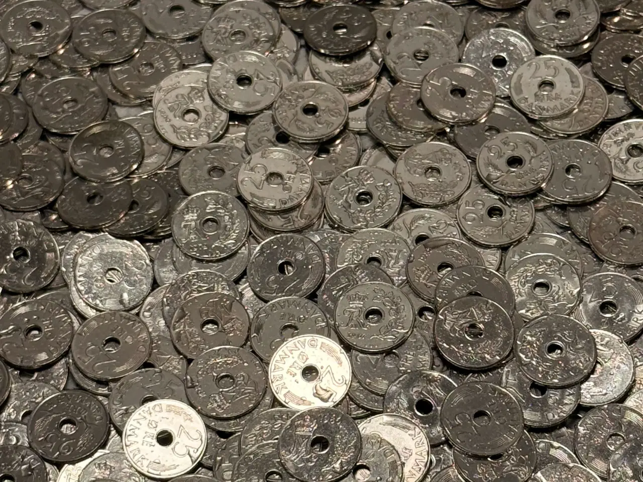 Billede 4 -  5 kg 25 øre med eller uden hul