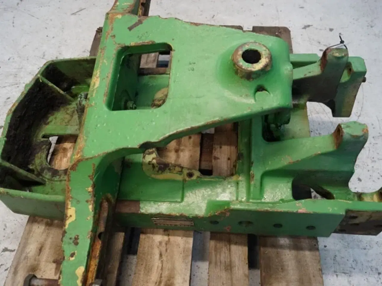 Billede 19 - John Deere 3040 Foraksel