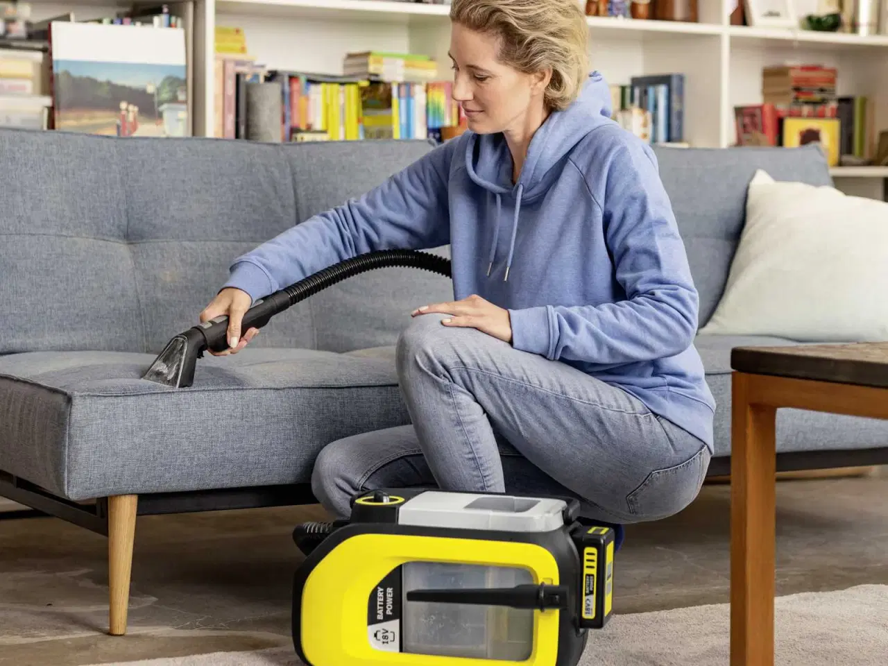 Billede 1 - Karcher tæpperenser udlejning, spotcleaner til lej