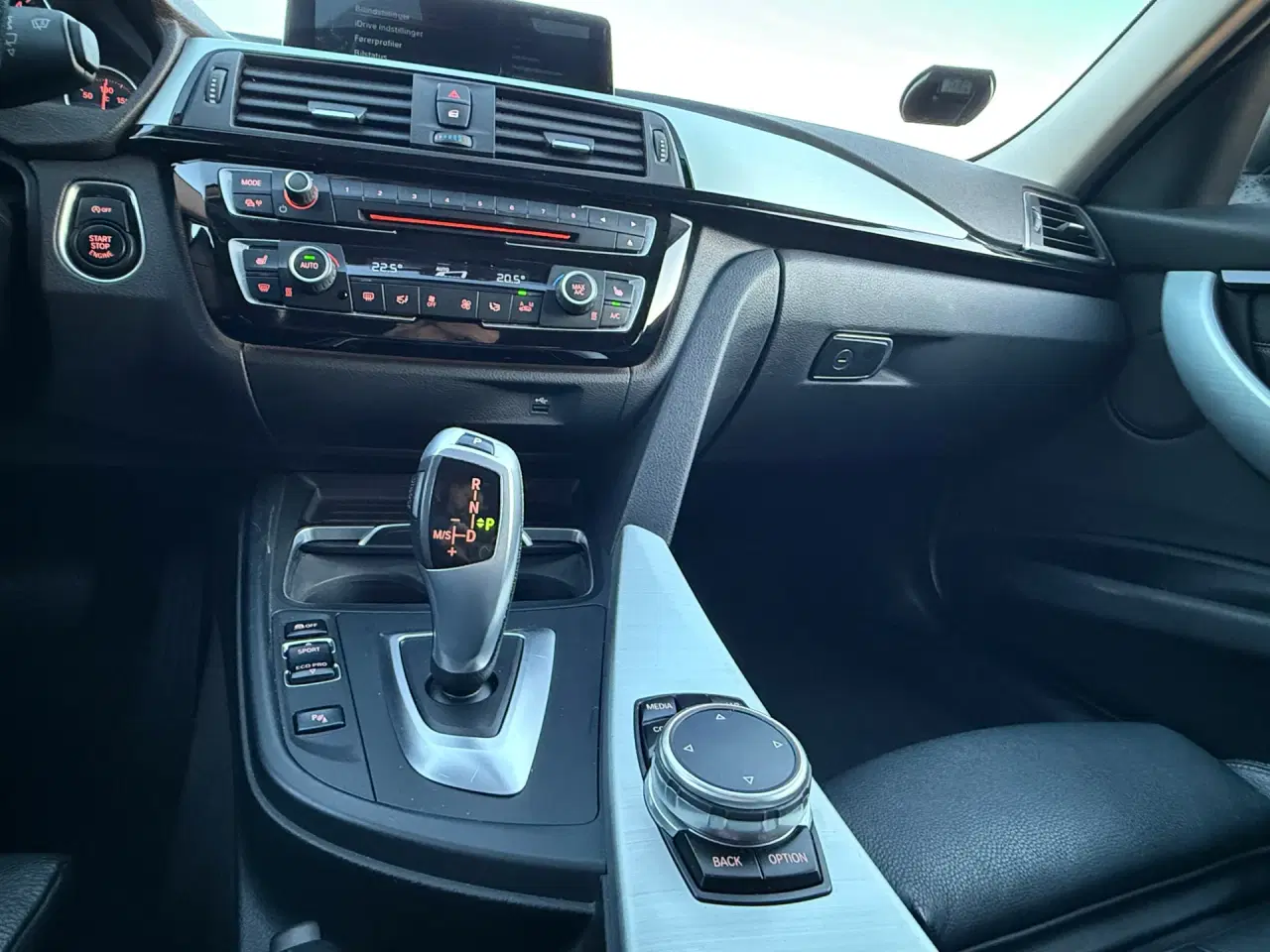 Billede 25 - BMW 318d Touring 2,0 D Steptronic 150HK Stc 8g Aut.