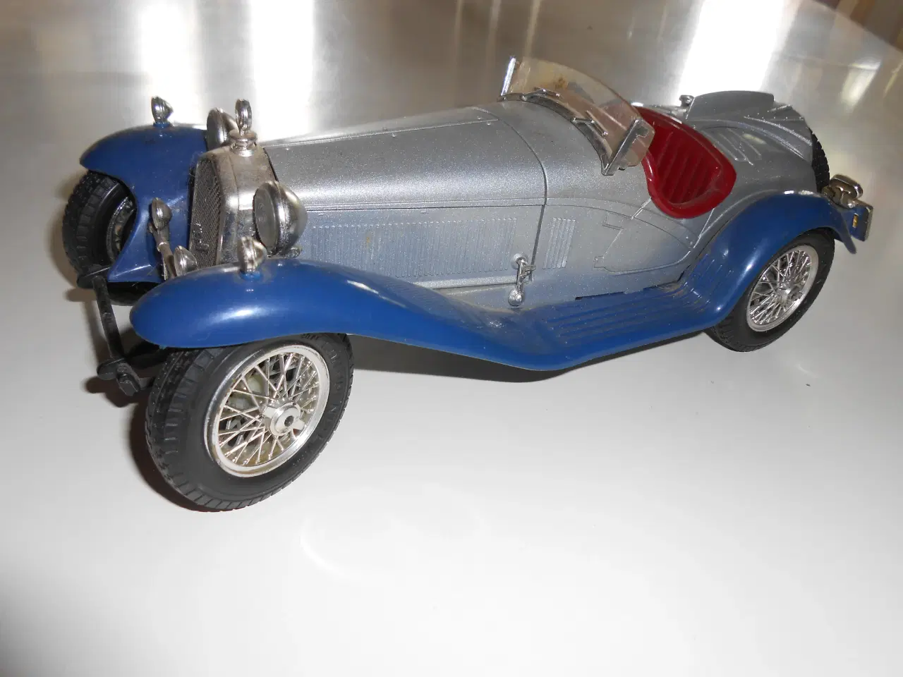 Billede 1 - Modelbil