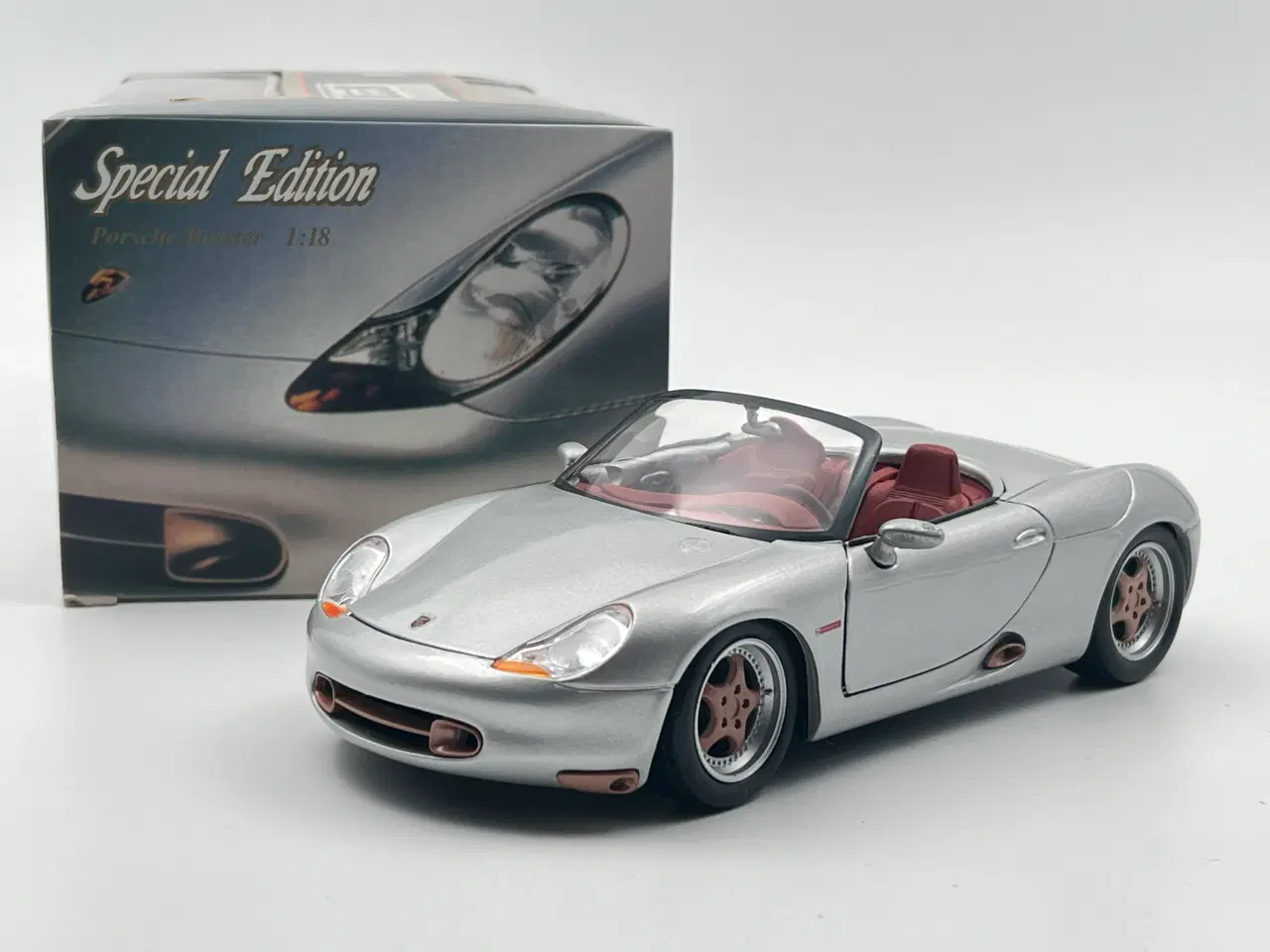 Billede 1 - 1996 Porsche Boxster Cabriolet (986) - 1:18