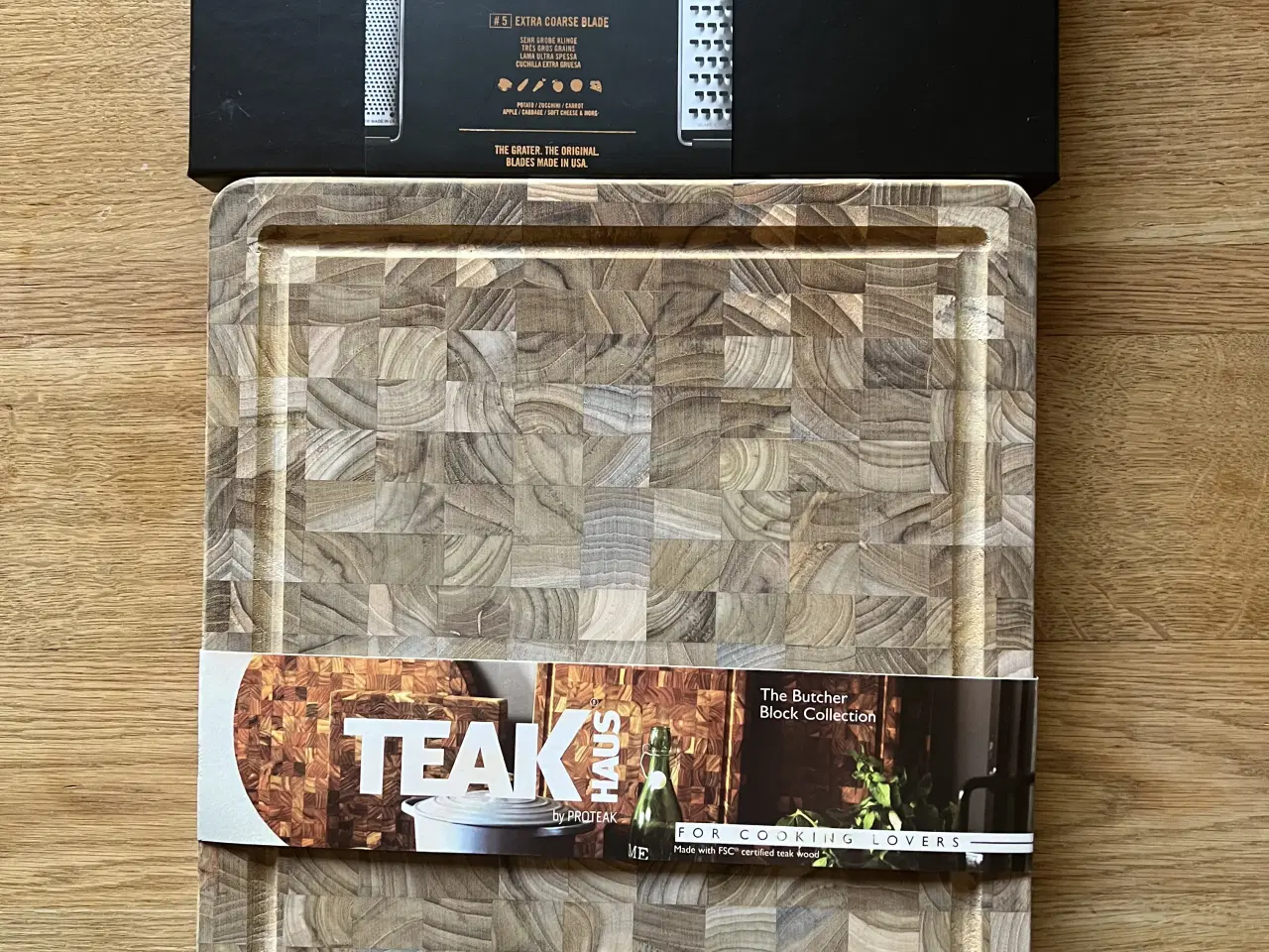 Billede 1 - Skærebræt og rivejern 