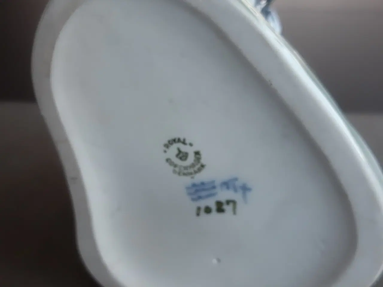 Billede 1 - Kgl. Jæger med hund