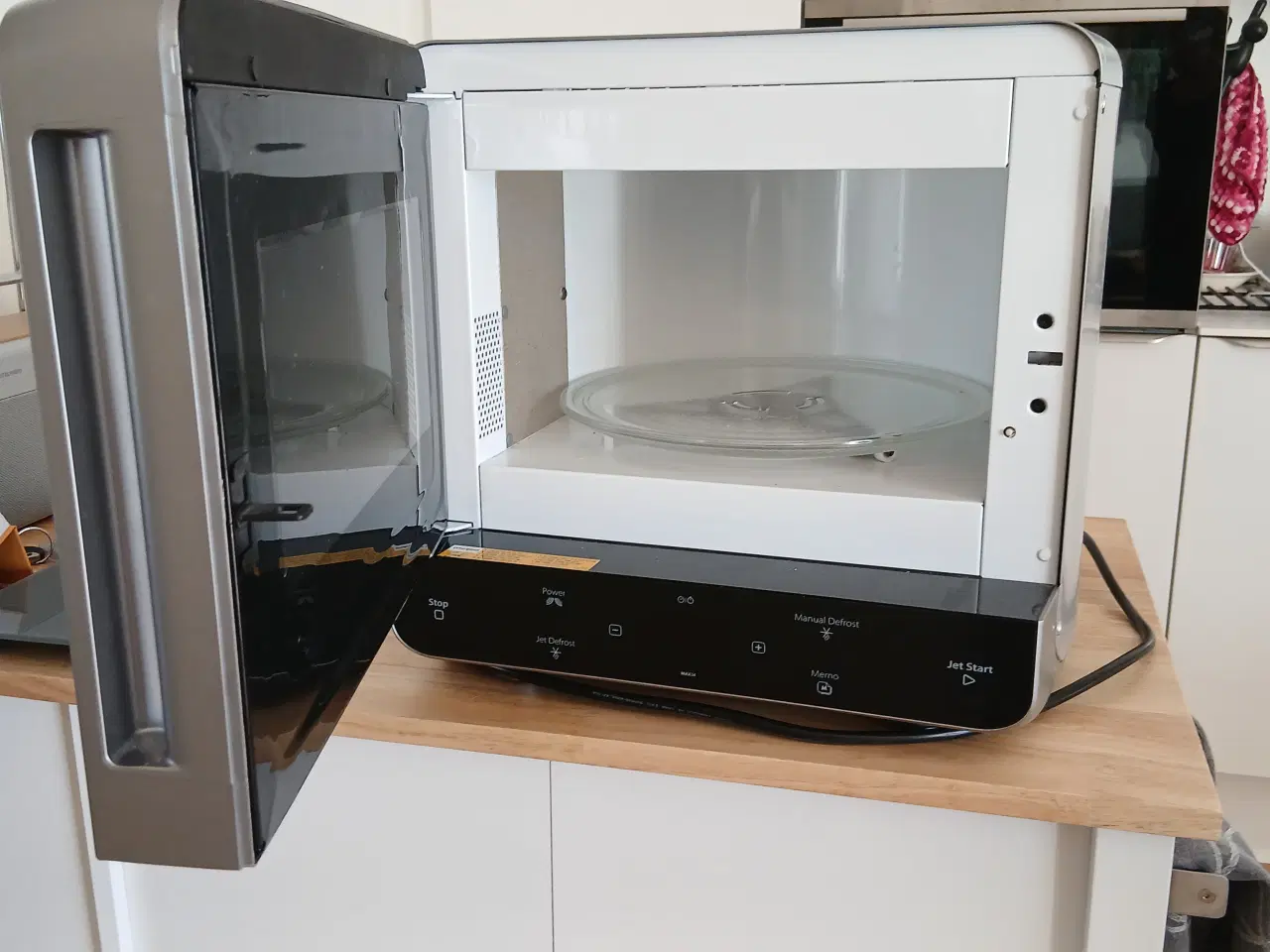 Billede 2 - Whirlpool Mikroovn Max 34
