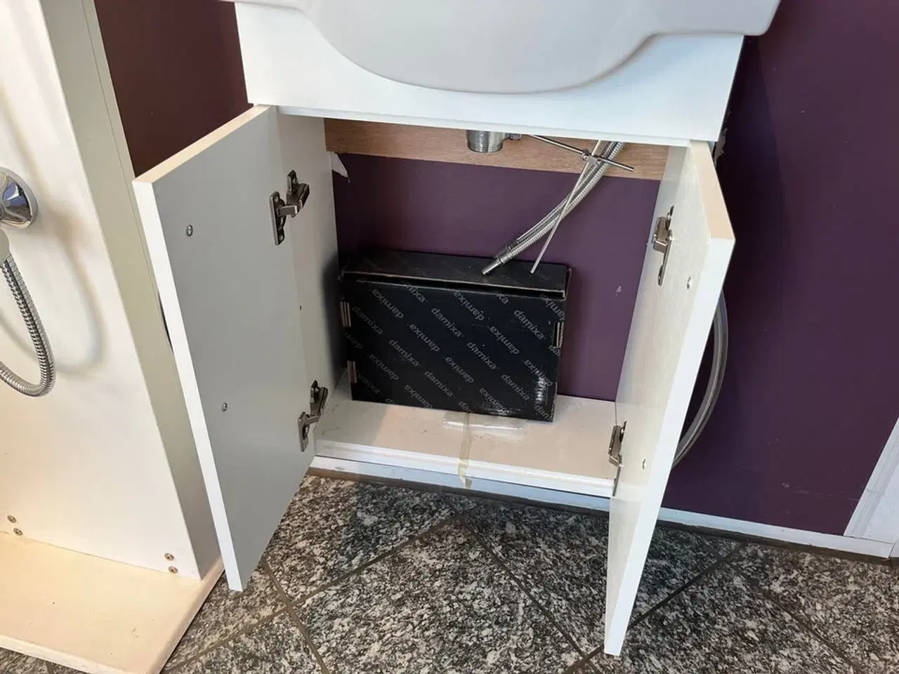 Billede 4 - Vask med skab, udstillingsmodel