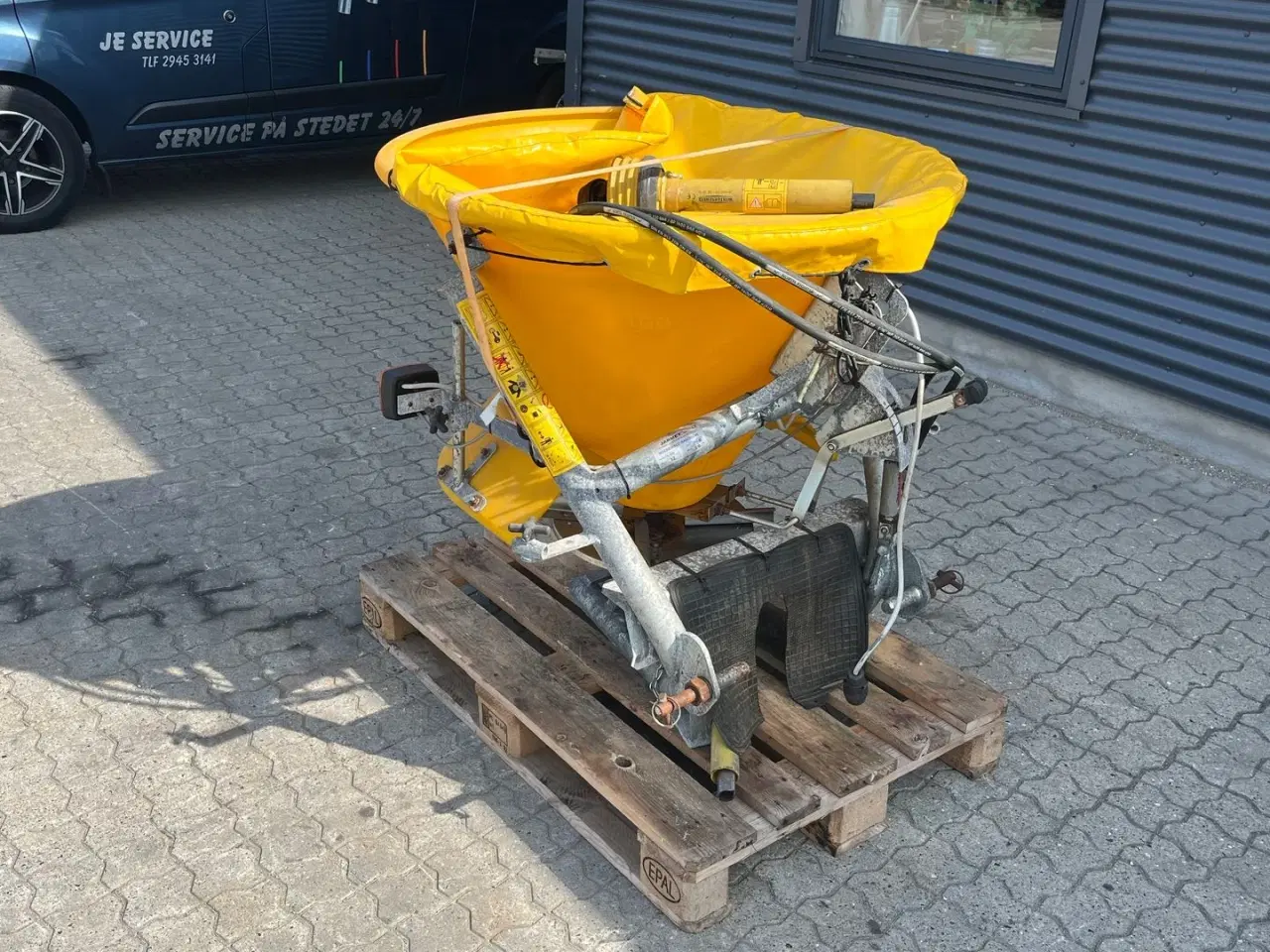 Billede 3 - Jar-Met n020 Saltspreder til lille traktor