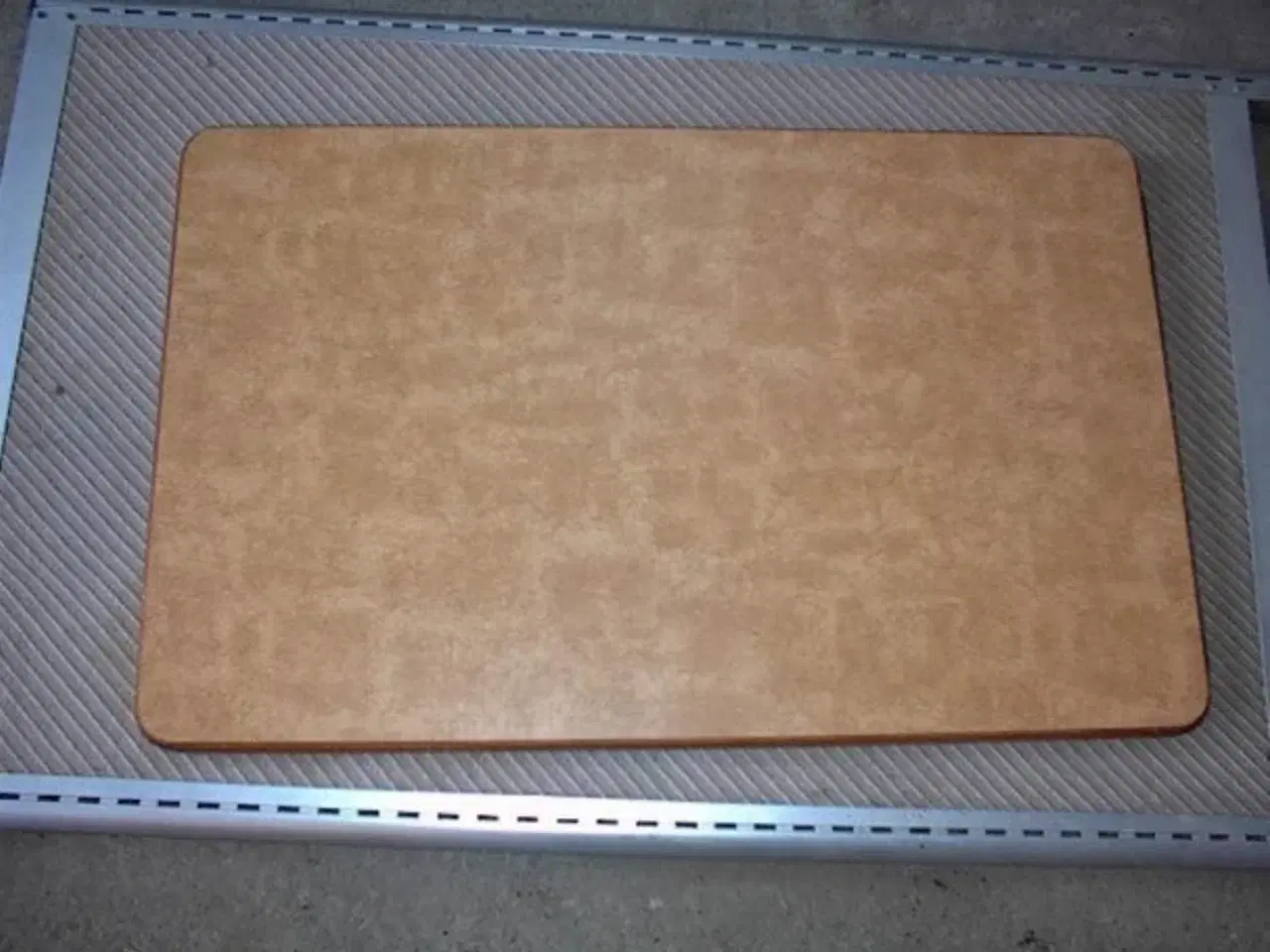 Billede 1 -   Bordplade Væghængt.