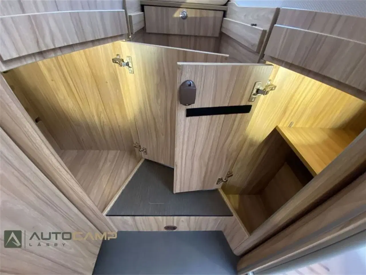 Billede 16 - 2019 - Hymer Exsis i 678