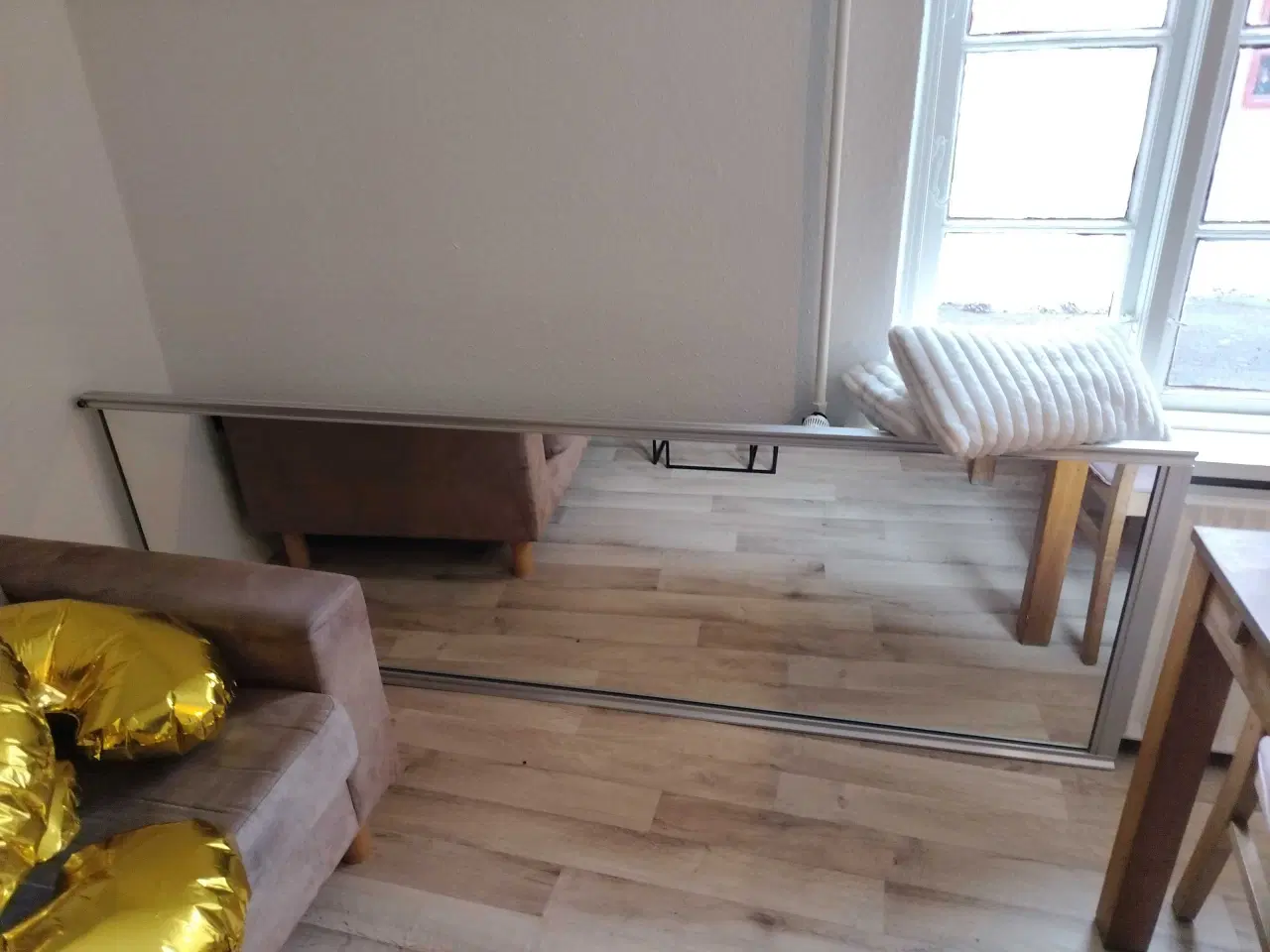 Billede 5 - spejl, ny garderobedør