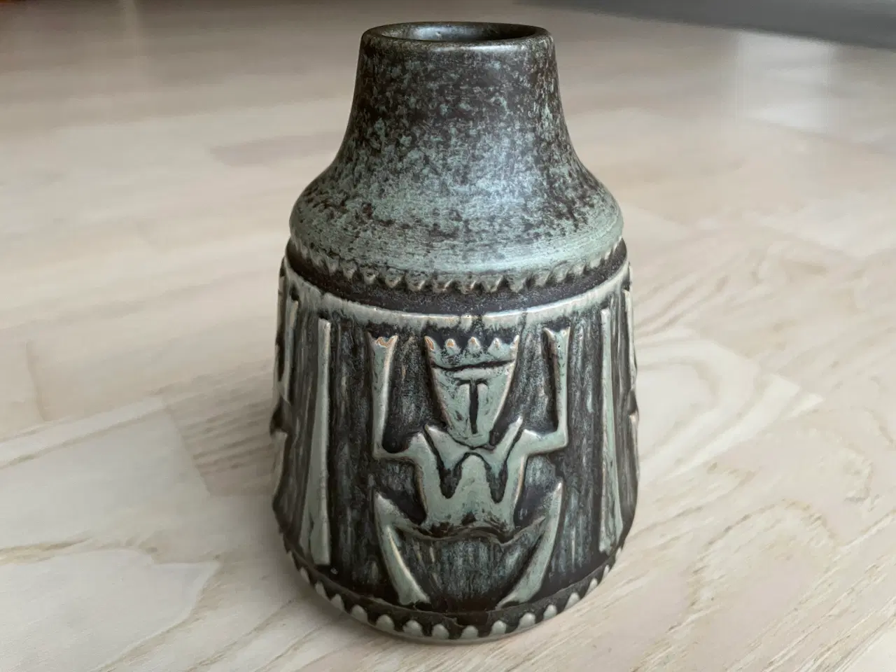 Billede 1 - Vase - Johgus Bornholm 13 cm H