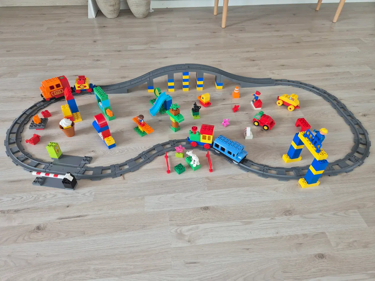 Billede 1 - Duplo Elektrisk Togbane, Batteritog, Stor Bro