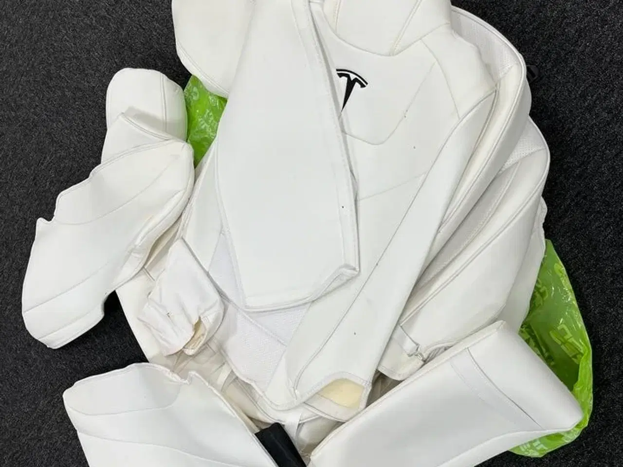 Billede 1 - Interør betræk TESLA