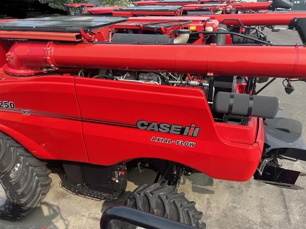 Billede 18 - Case IH 8250 Axial-Flow With 3020 30fod 9m TERRAFLEX  header.