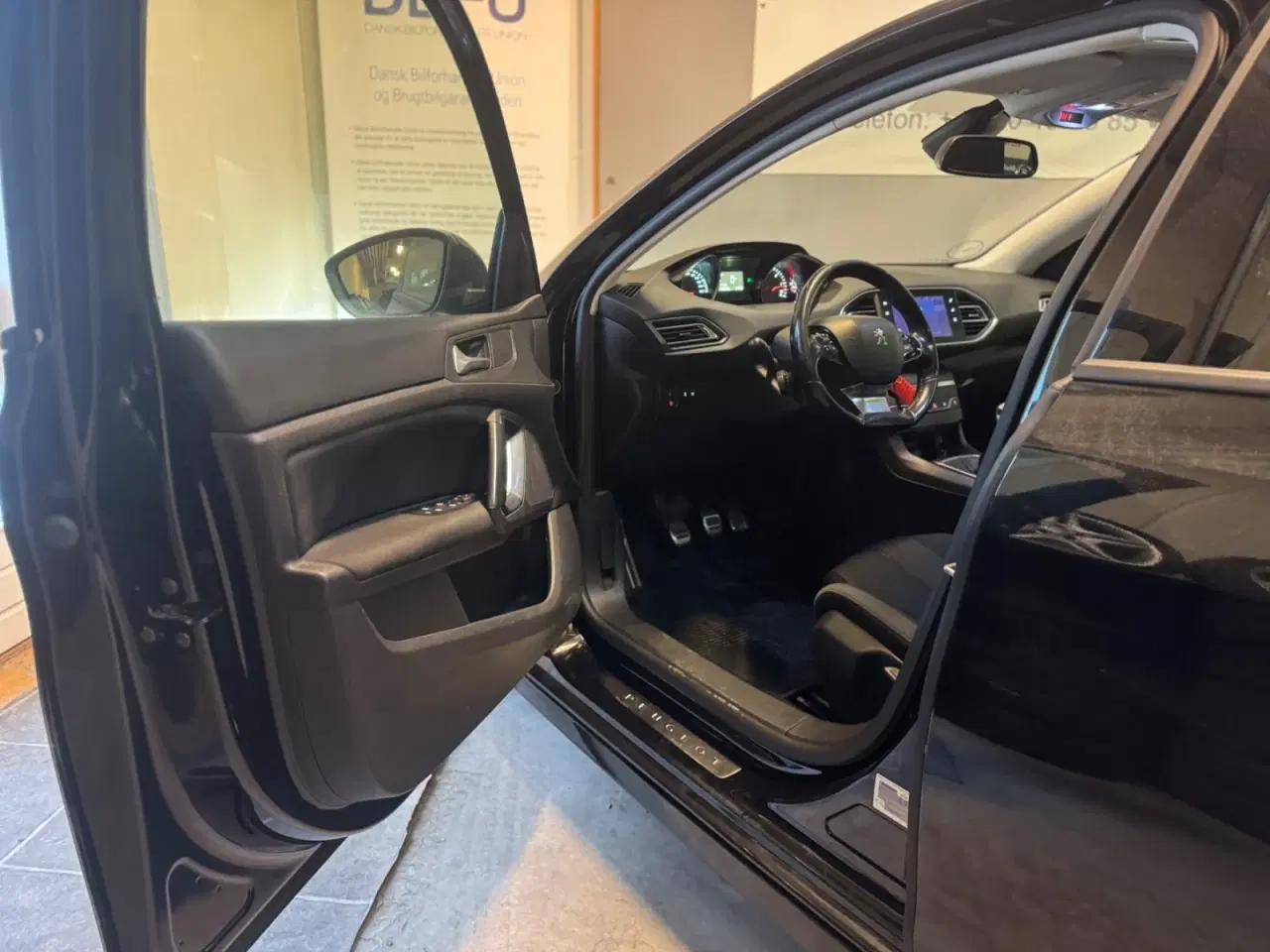 Billede 6 - Peugeot 308 1,6 BlueHDi 120 Style Sky SW