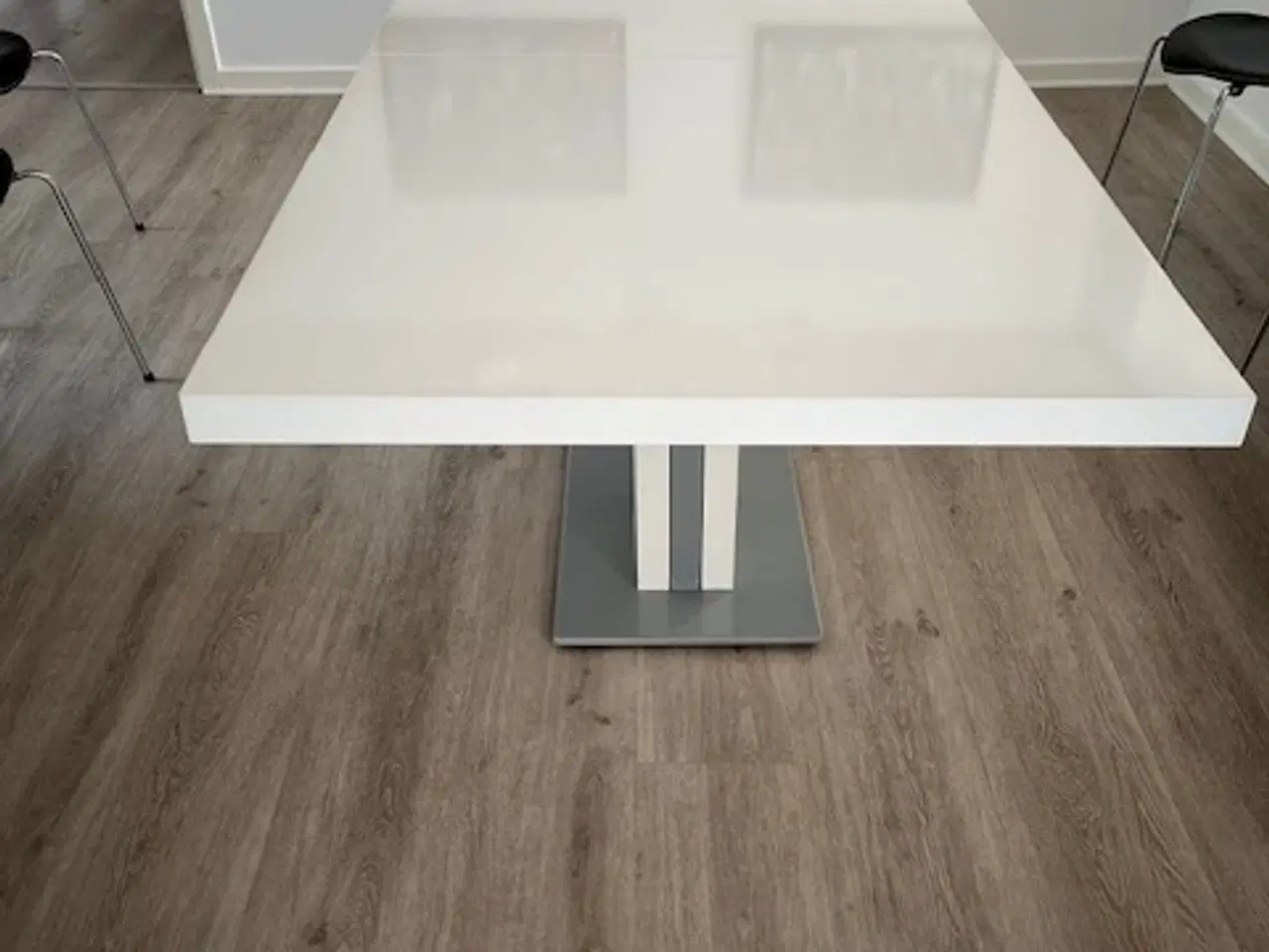 Billede 1 - Spisebord fra Boconcept