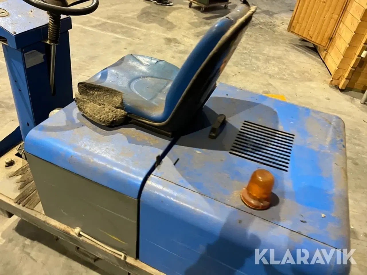 Billede 12 - Fejemaskine Isal 110 E