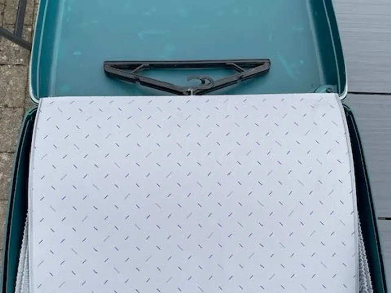 Billede 3 - Fejlfri samsonite hardcase kuffert med bøjeindsats
