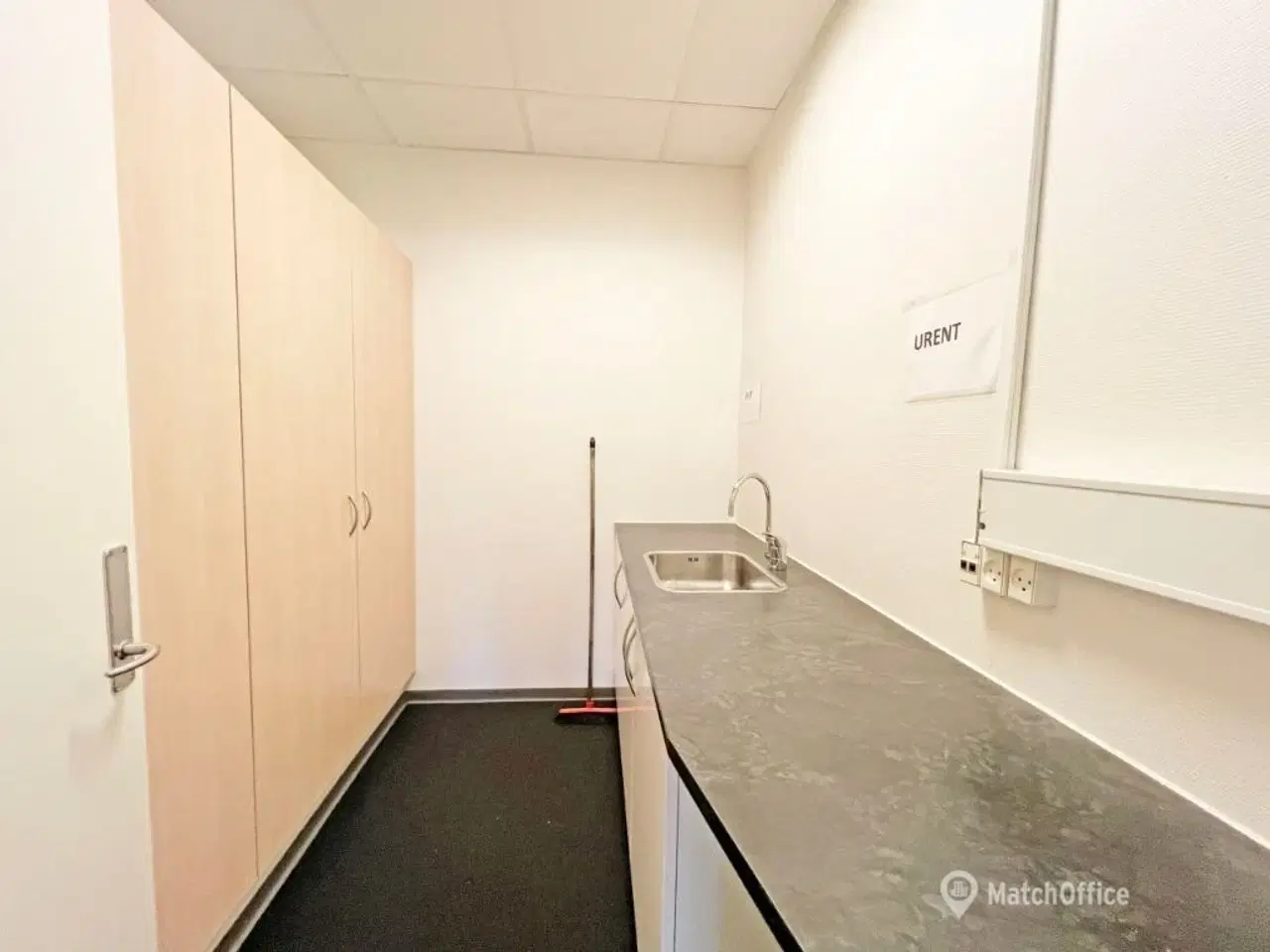 Billede 8 - Lejemål til klinik eller kontor på Viborg Stadion - i alt ca. 418 kvm