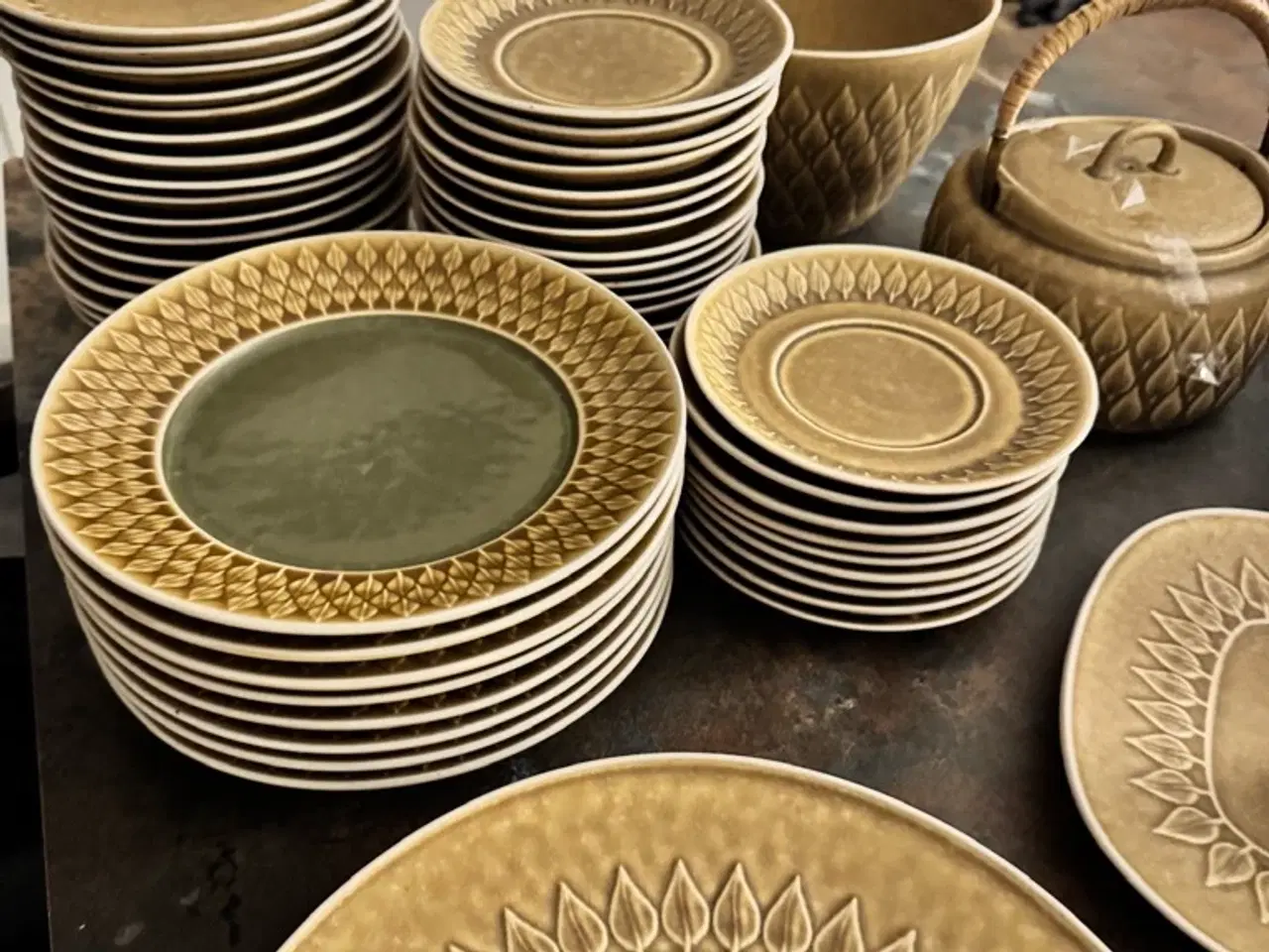 Billede 5 - Relief B&G stel - komplet kaffe & te stel mm.