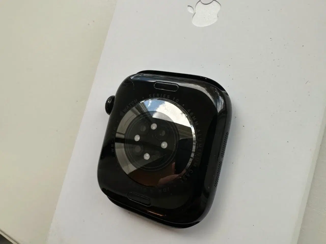 Billede 2 - Apple Watch Series 10 • GPS • 46 mm • Jet Black