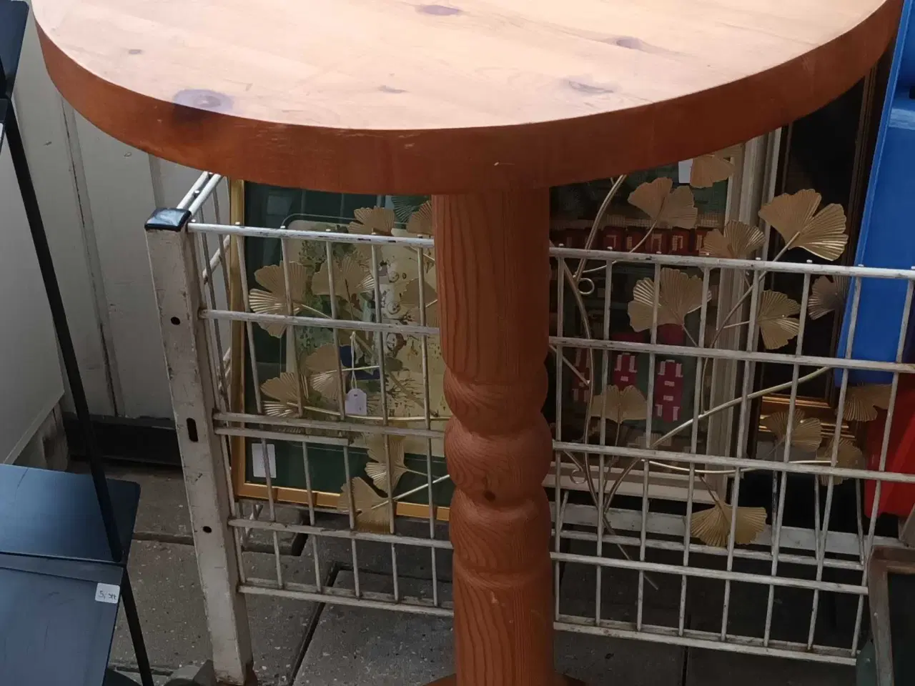 Billede 1 - Ståbord I træ