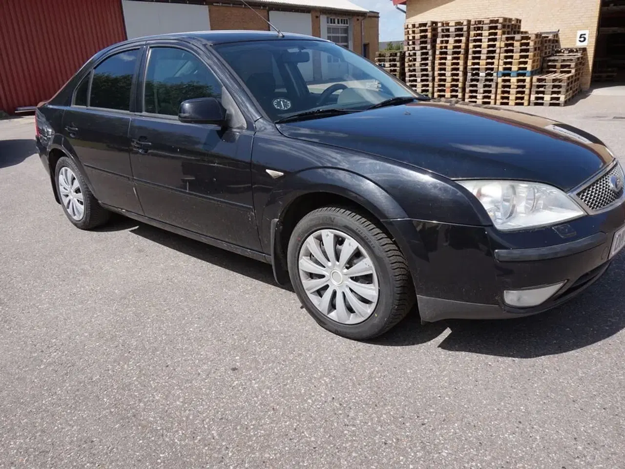 Billede 1 - Ford Mondeo 2.0 Benzin Årgang 2004 (momsfri)