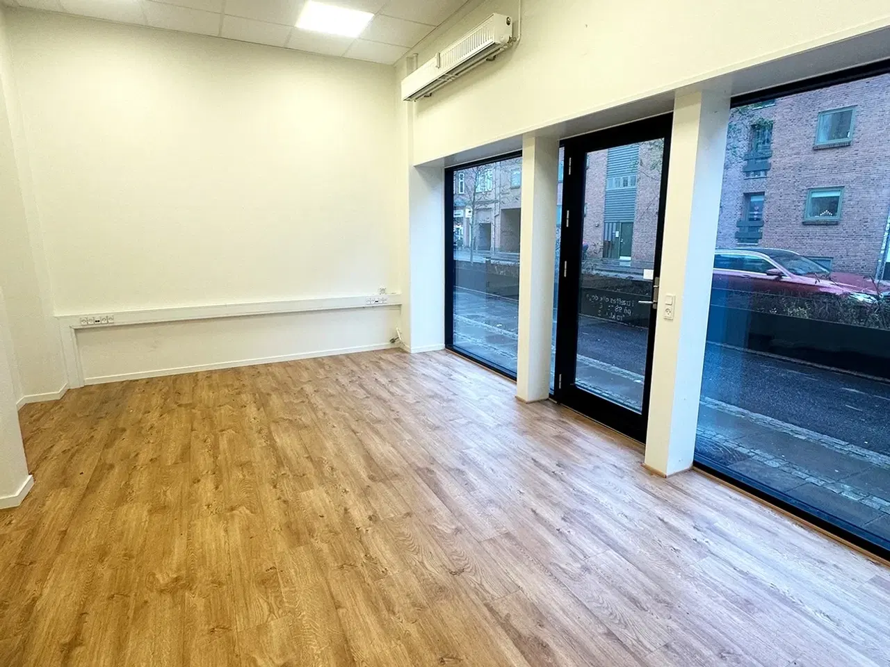 Billede 5 - Moderniseret klinik- eller butikslejemål i Vestbyen