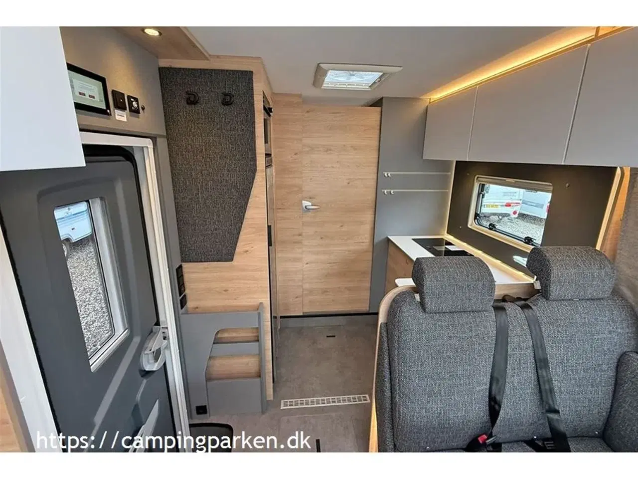 Billede 7 - 2026 - Dethleffs XL Family   En luksus vinteroptimeret feriebolig til 5 personer, 180 hk