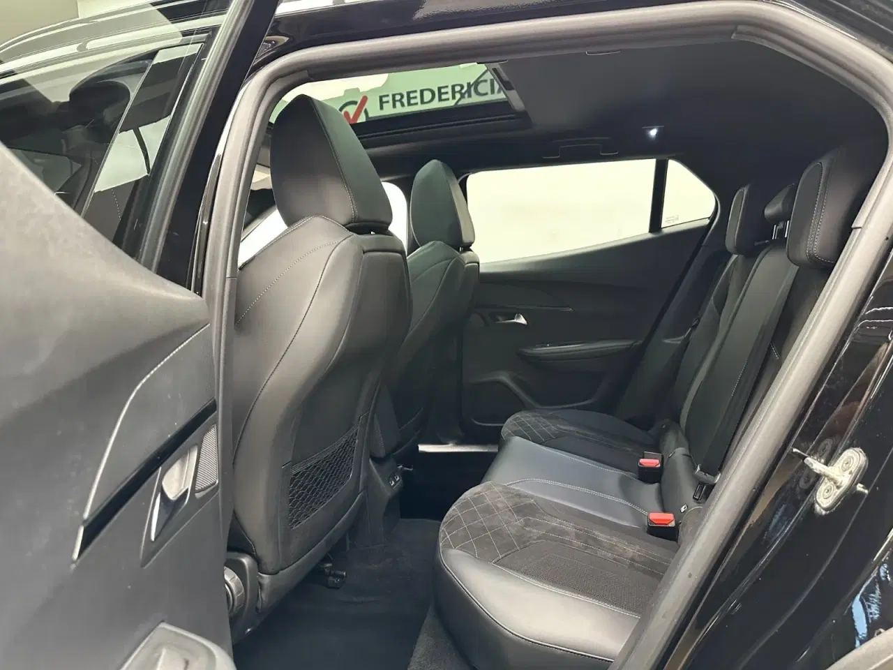 Billede 13 - Peugeot e-2008 50 GT Pack