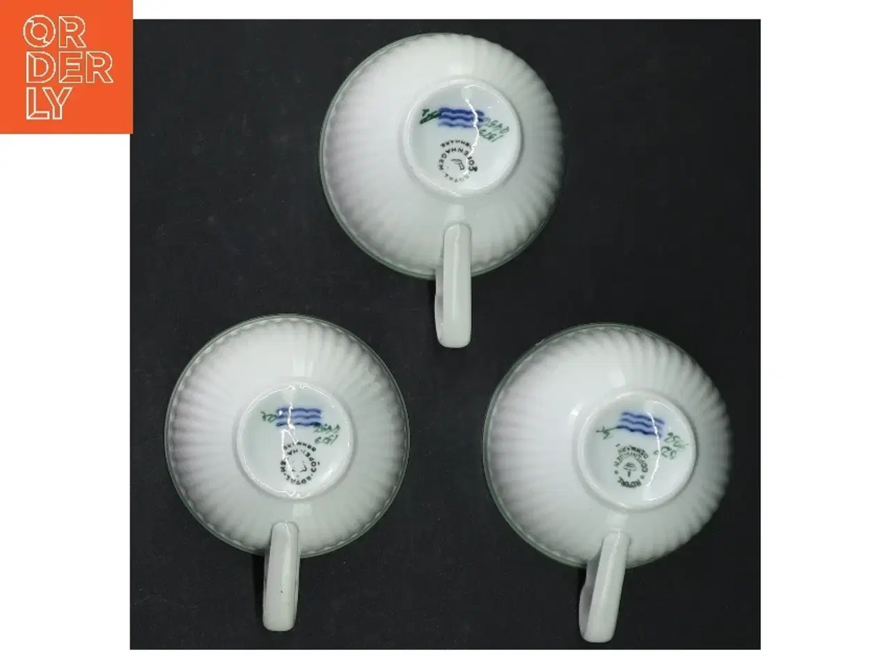 Billede 5 - Grøn Melodi Porcelænskopper og -underkopper Grøn Melodi  fra Royal Copenhagen (str. Ø. 14 cm. ø. 8 cm)