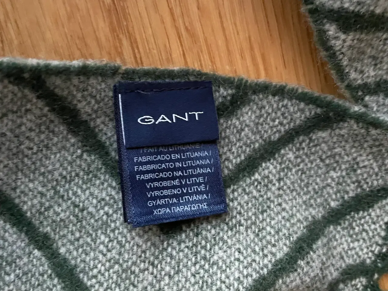 Billede 4 - GANT tørklæde icon