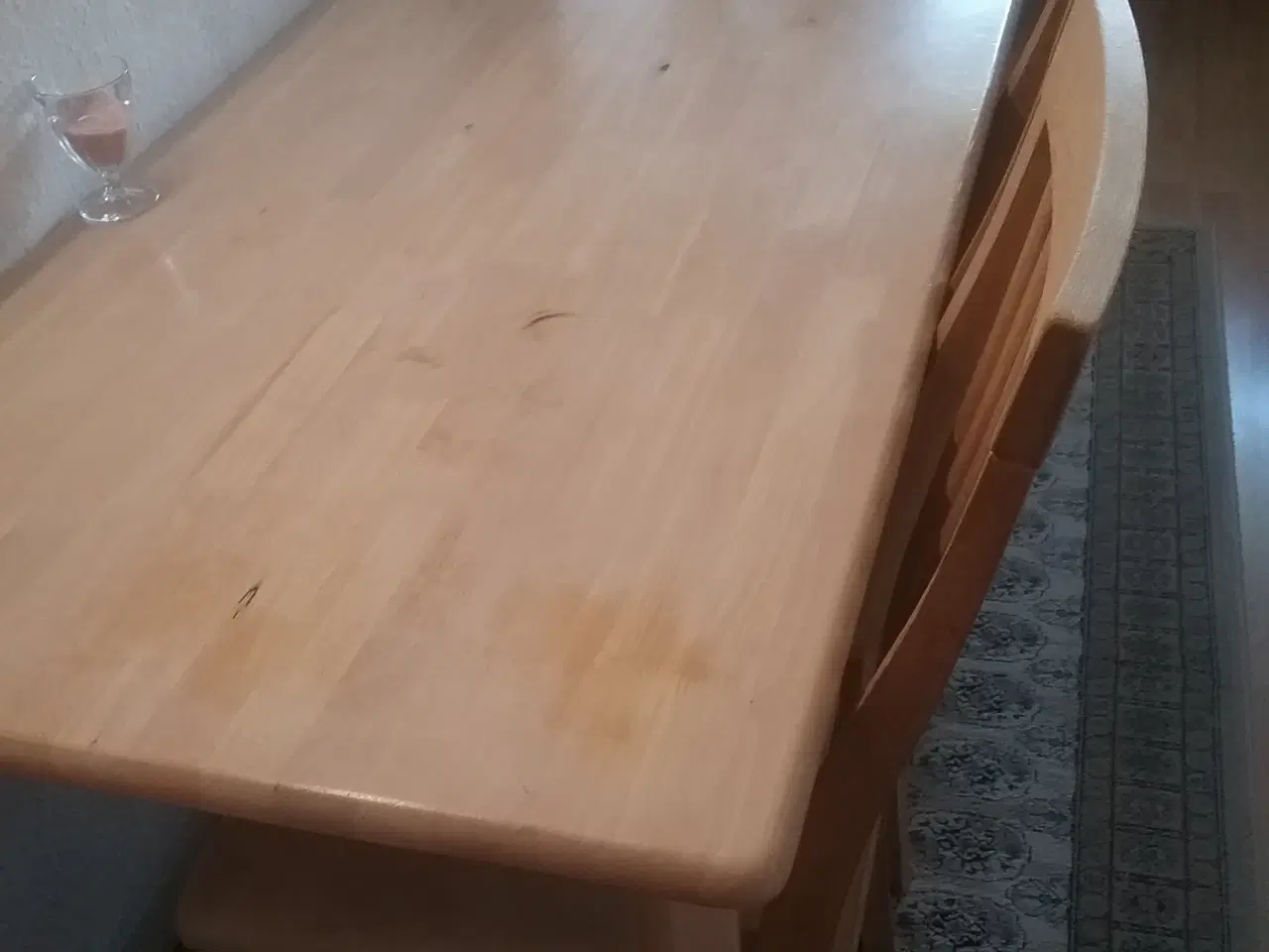 Billede 2 - Køkken borde med stole 