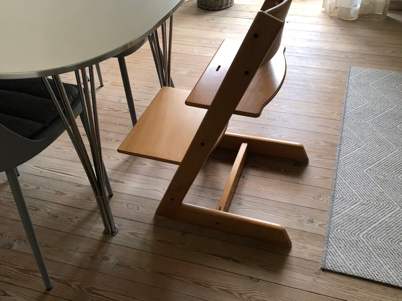 Billede 1 - Stokke Tripp Trapp stol