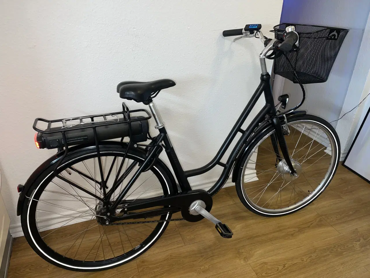 Billede 2 - flot winther genesis e1 dame elcykel 28" 7 gear.