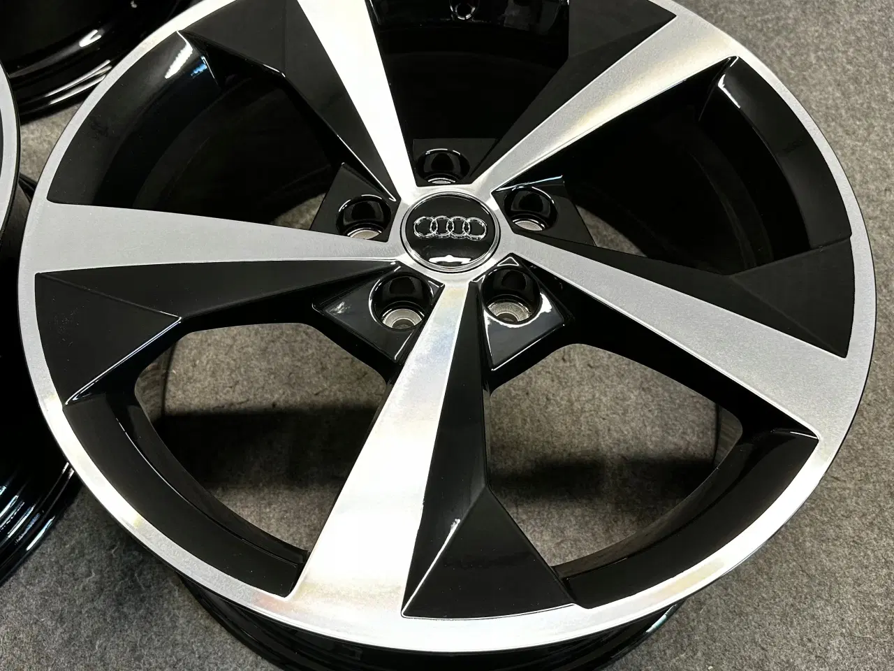 Billede 9 - AUDI A3 8Y 8Y0 18 8J x 18" 5x112 ET 46