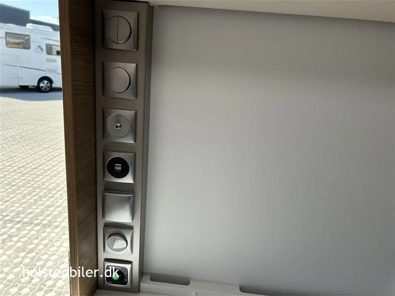 Billede 15 - 2019 - Adria Adora 572 UT   Enkeltsenge og ende bad/wc