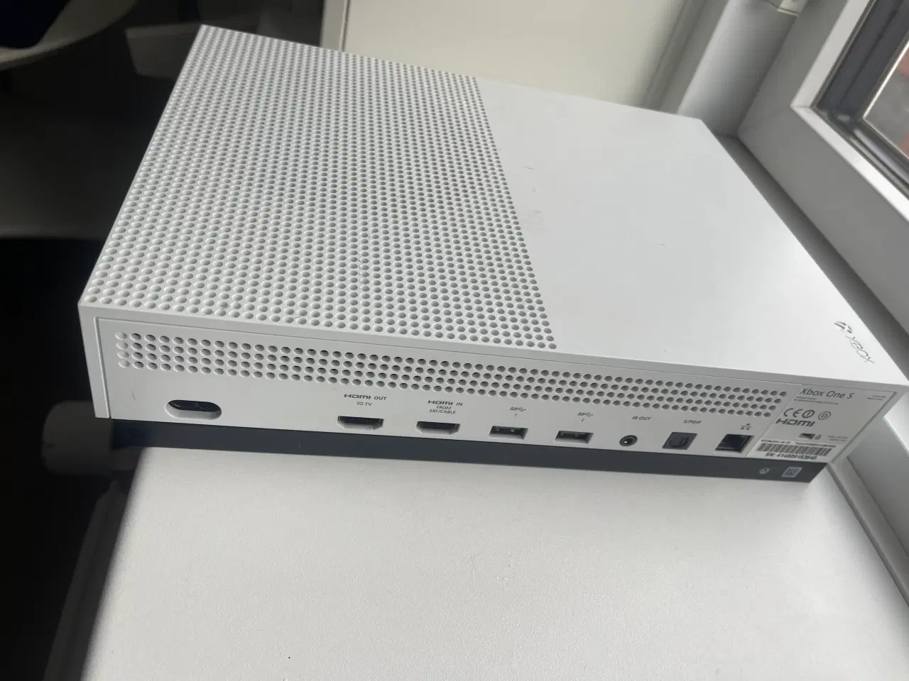 Billede 2 - XBOX ONE S 1TB