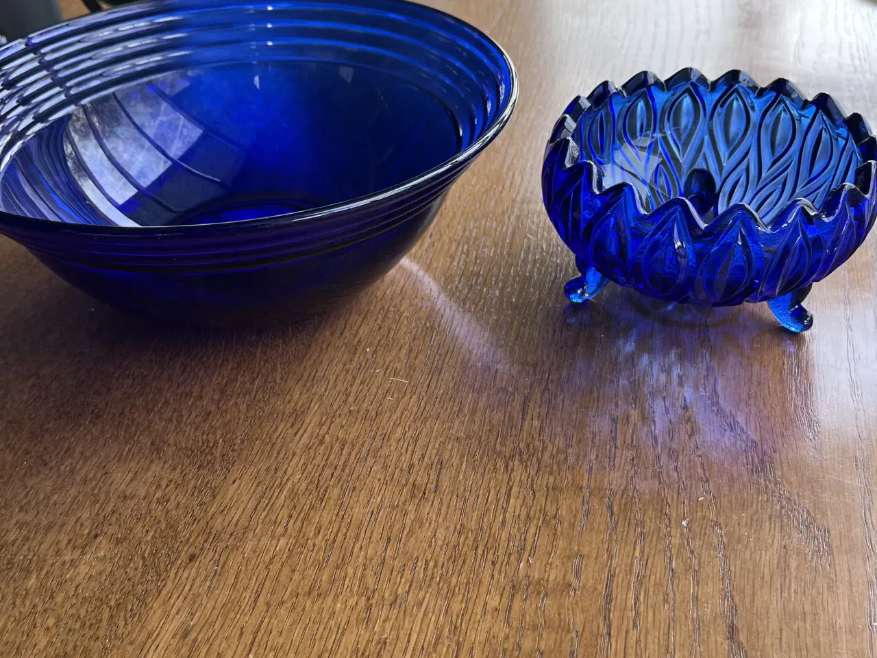 Billede 1 - 2 blå skåle i glas